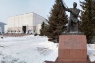 Памятник В.Г. Шухову